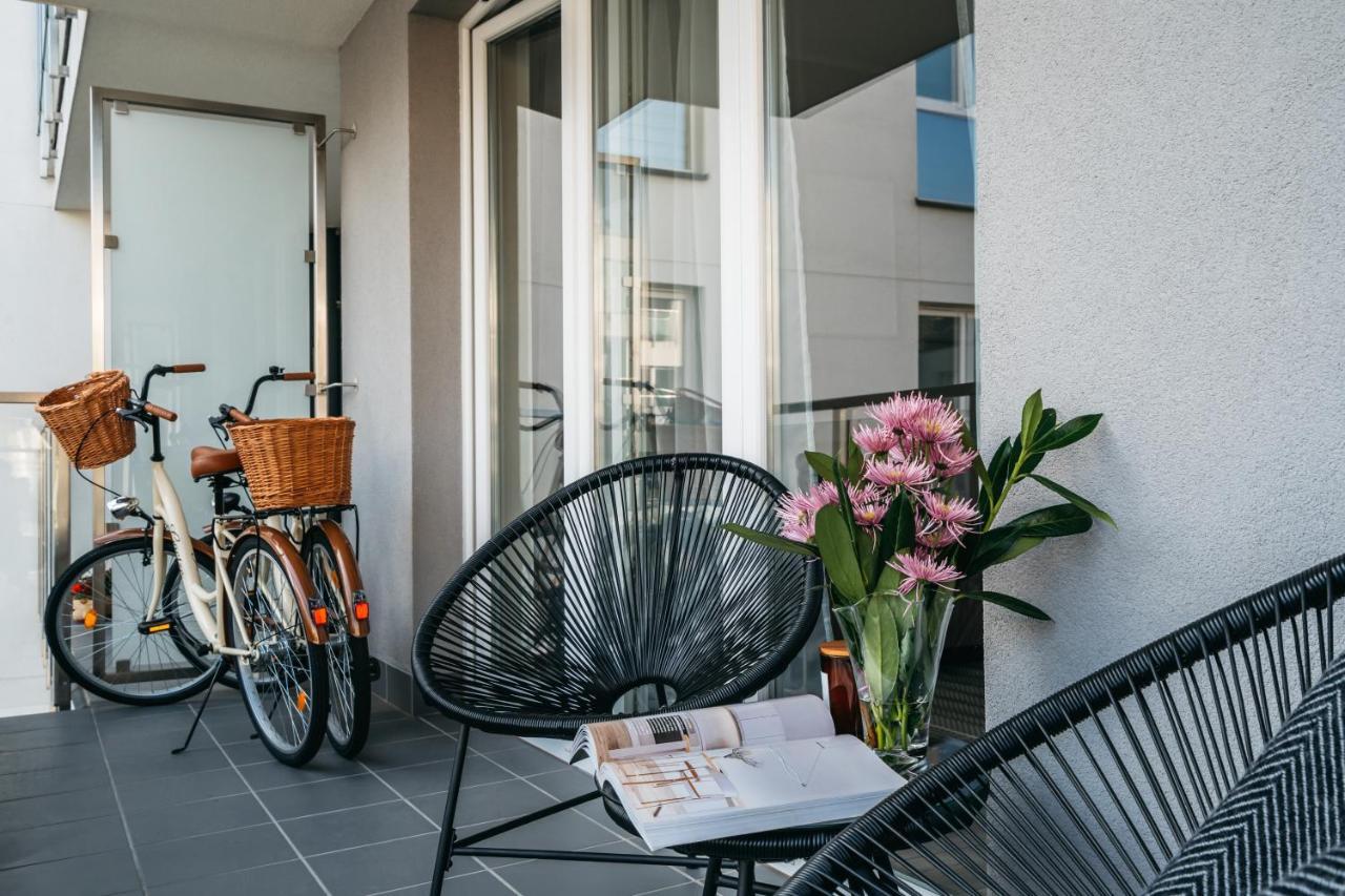 Garden Apartments - Loftaffair Краков Экстерьер фото