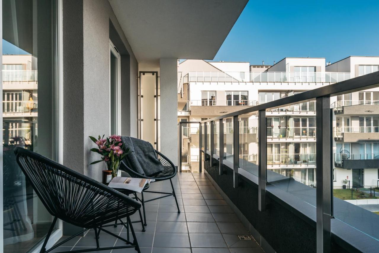 Garden Apartments - Loftaffair Краков Экстерьер фото